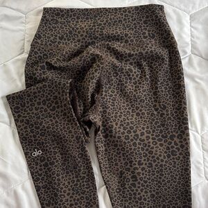 ALO Yoga Leopard Print Leggings - Brown and Black